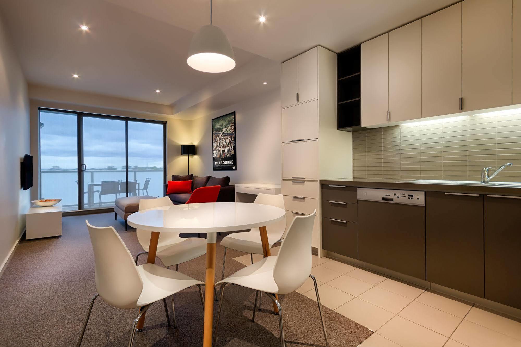 Aparthotel Caroline Serviced Brighton