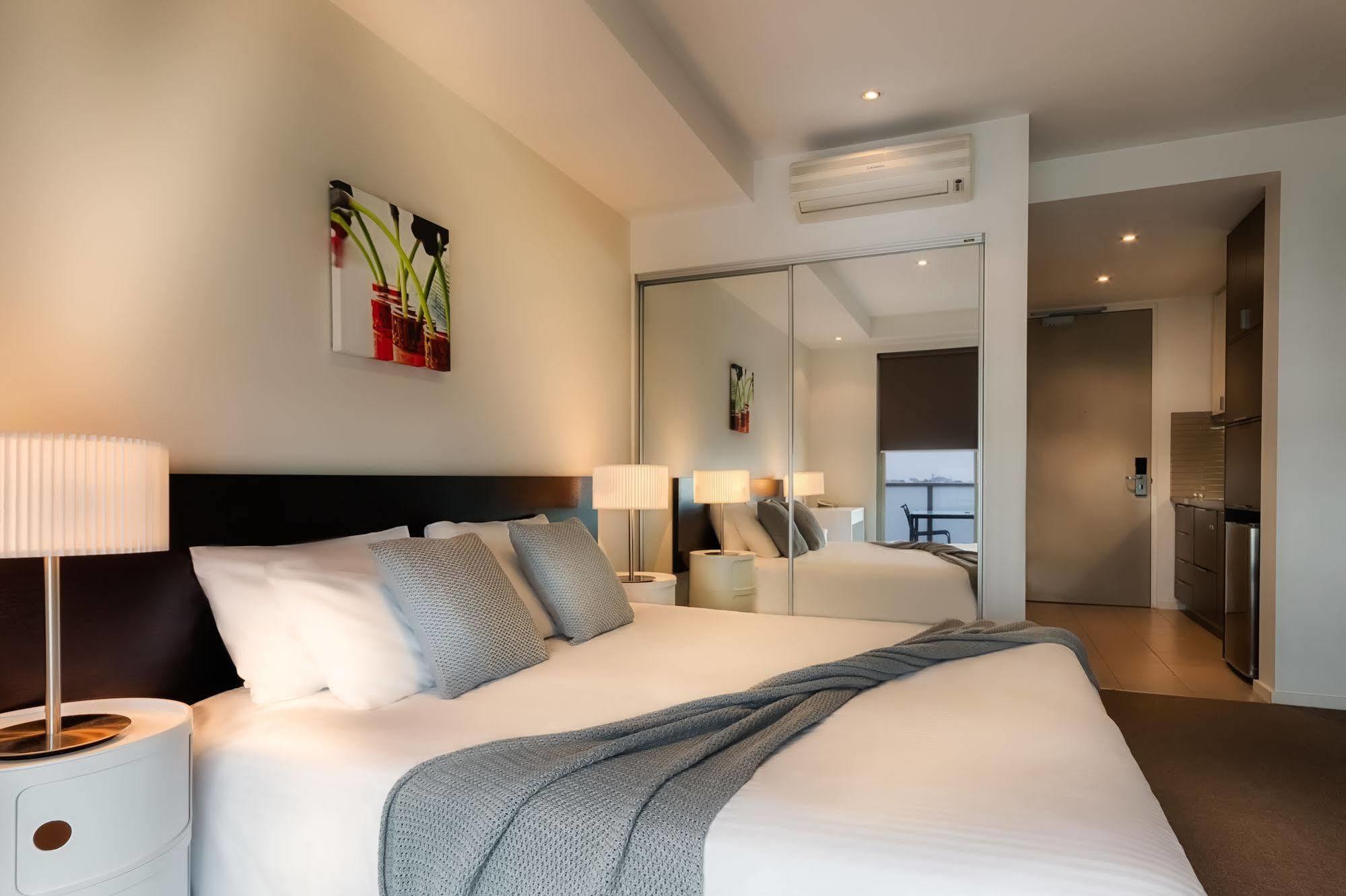 Caroline Serviced Brighton 4* Melbourne