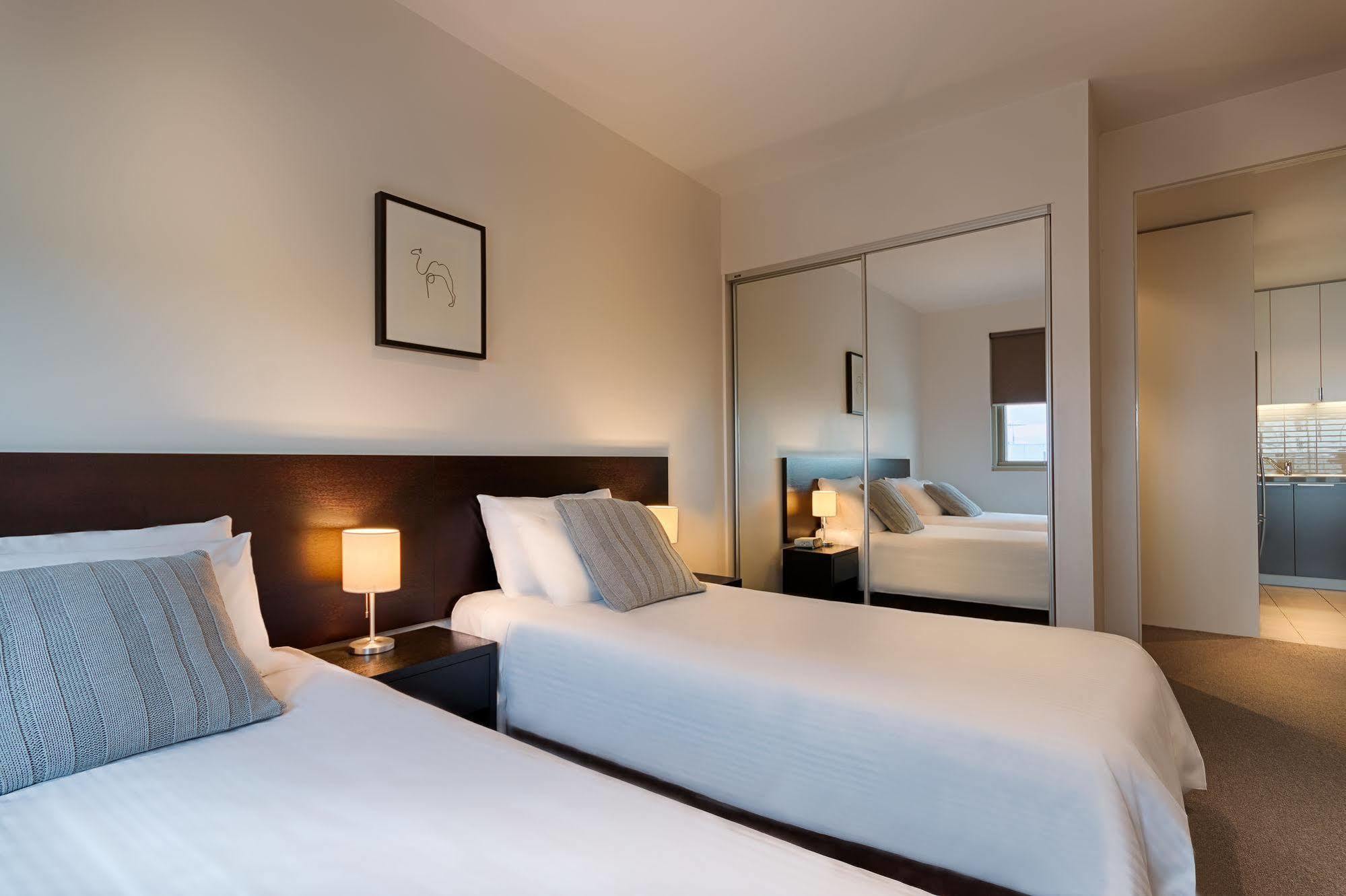 Aparthotel Caroline Serviced Brighton 4*