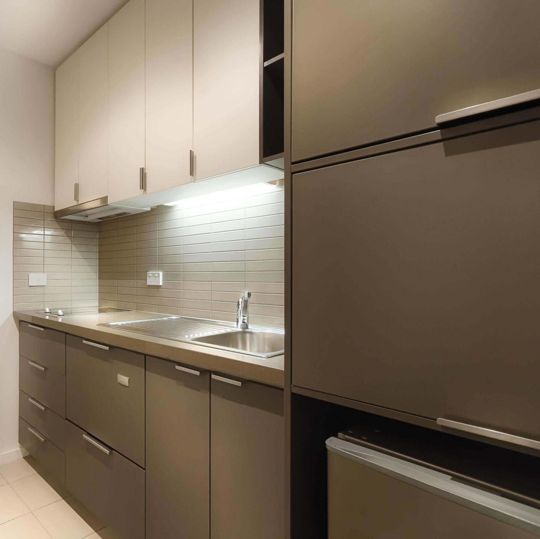 Caroline Serviced Brighton Aparthotel Melbourne