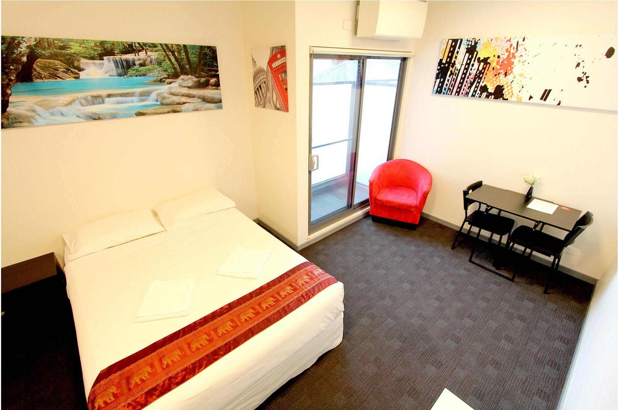 Alston Aparthotel