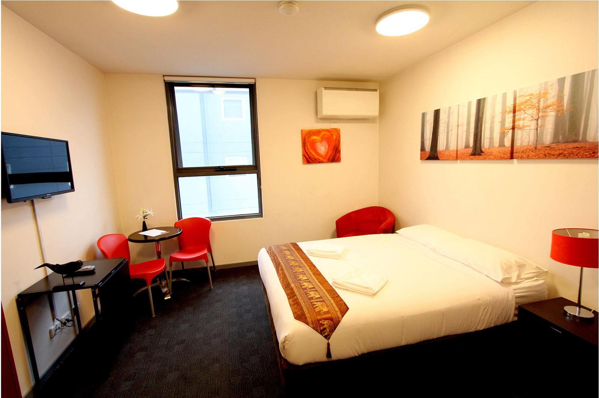 Alston 4* Melbourne