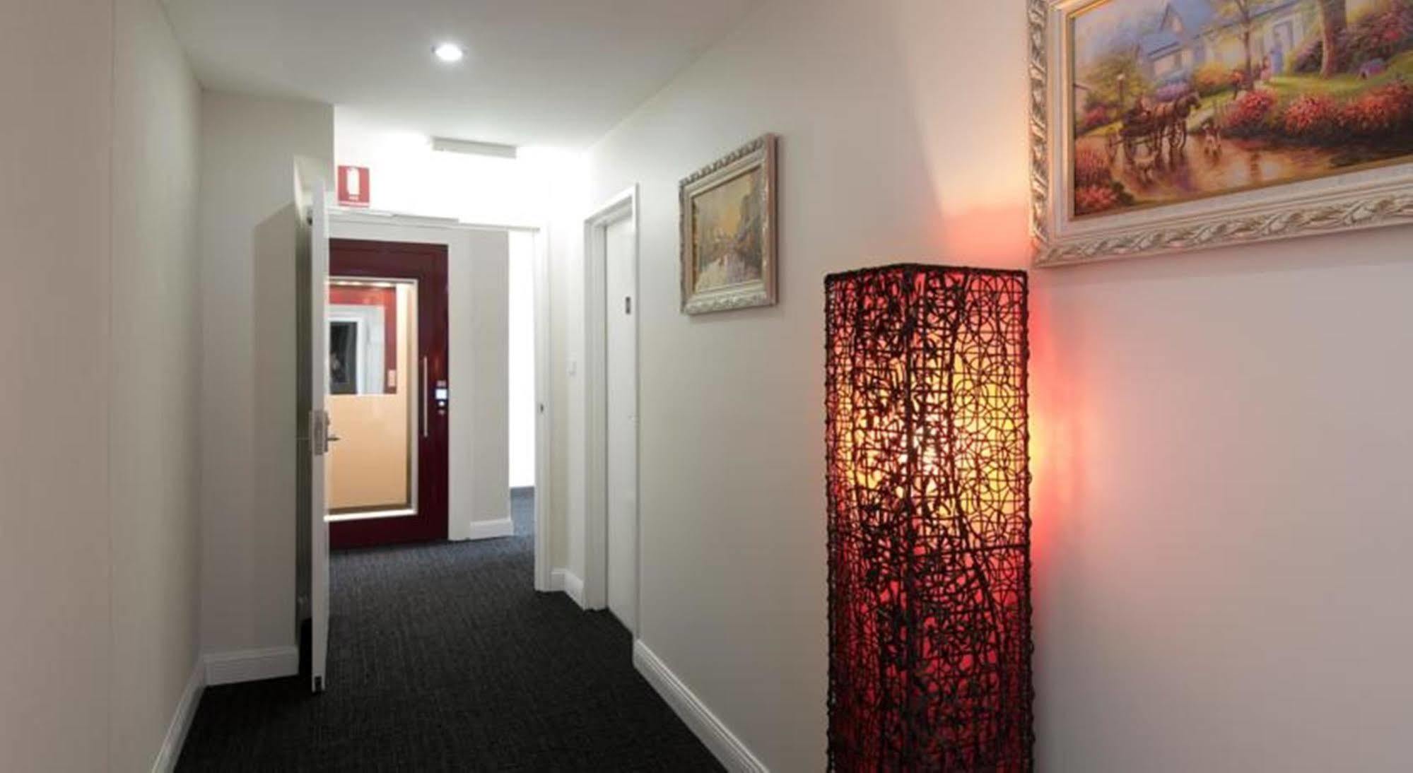 Inn Lily Sands