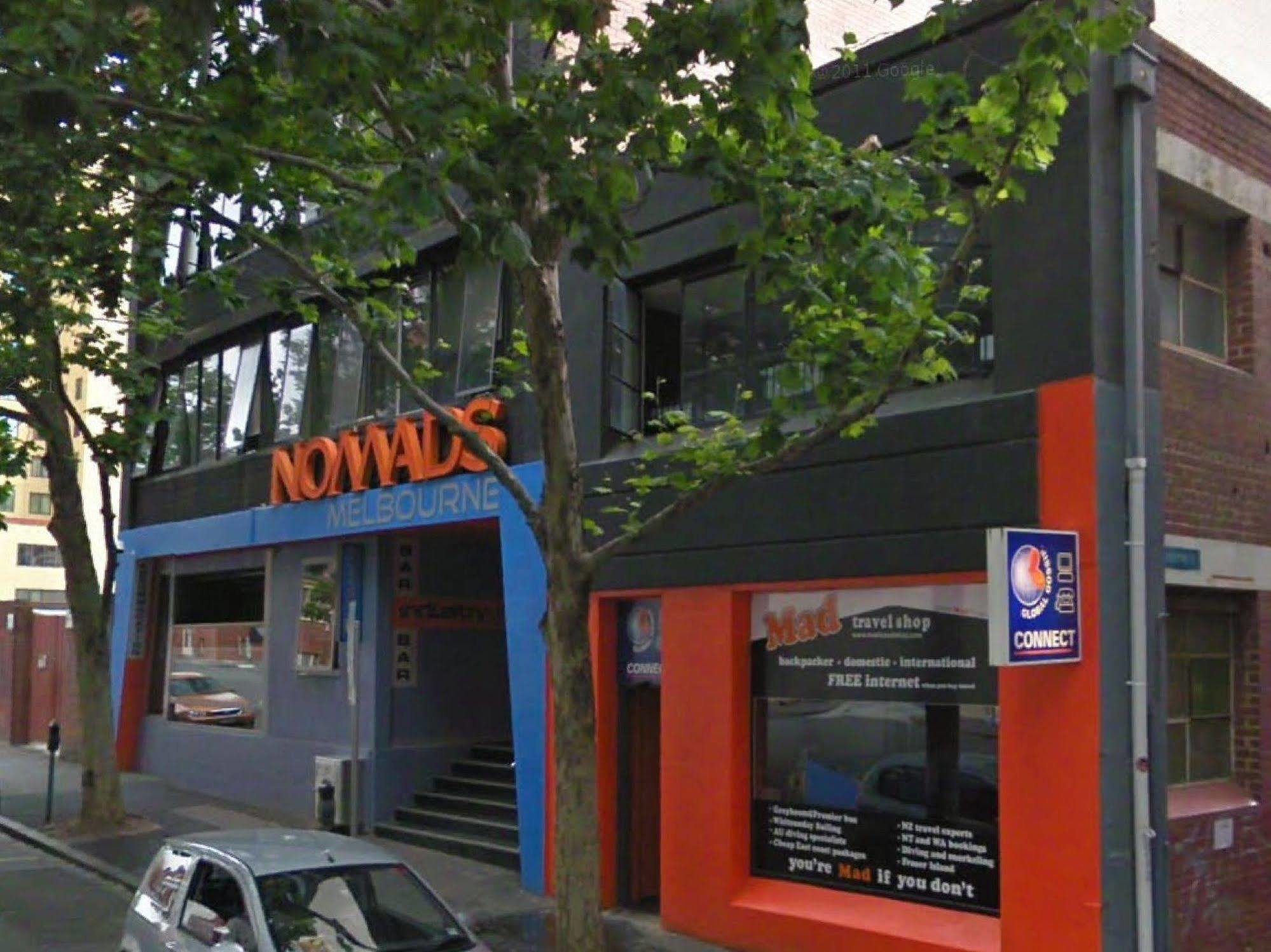 Nomads Backpackers Hostel *