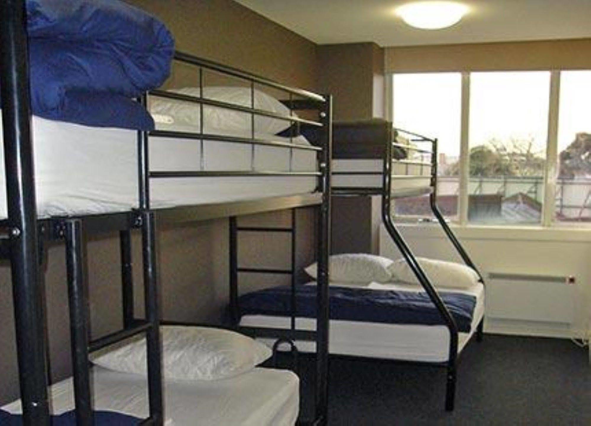 Hostel Nomads Backpackers