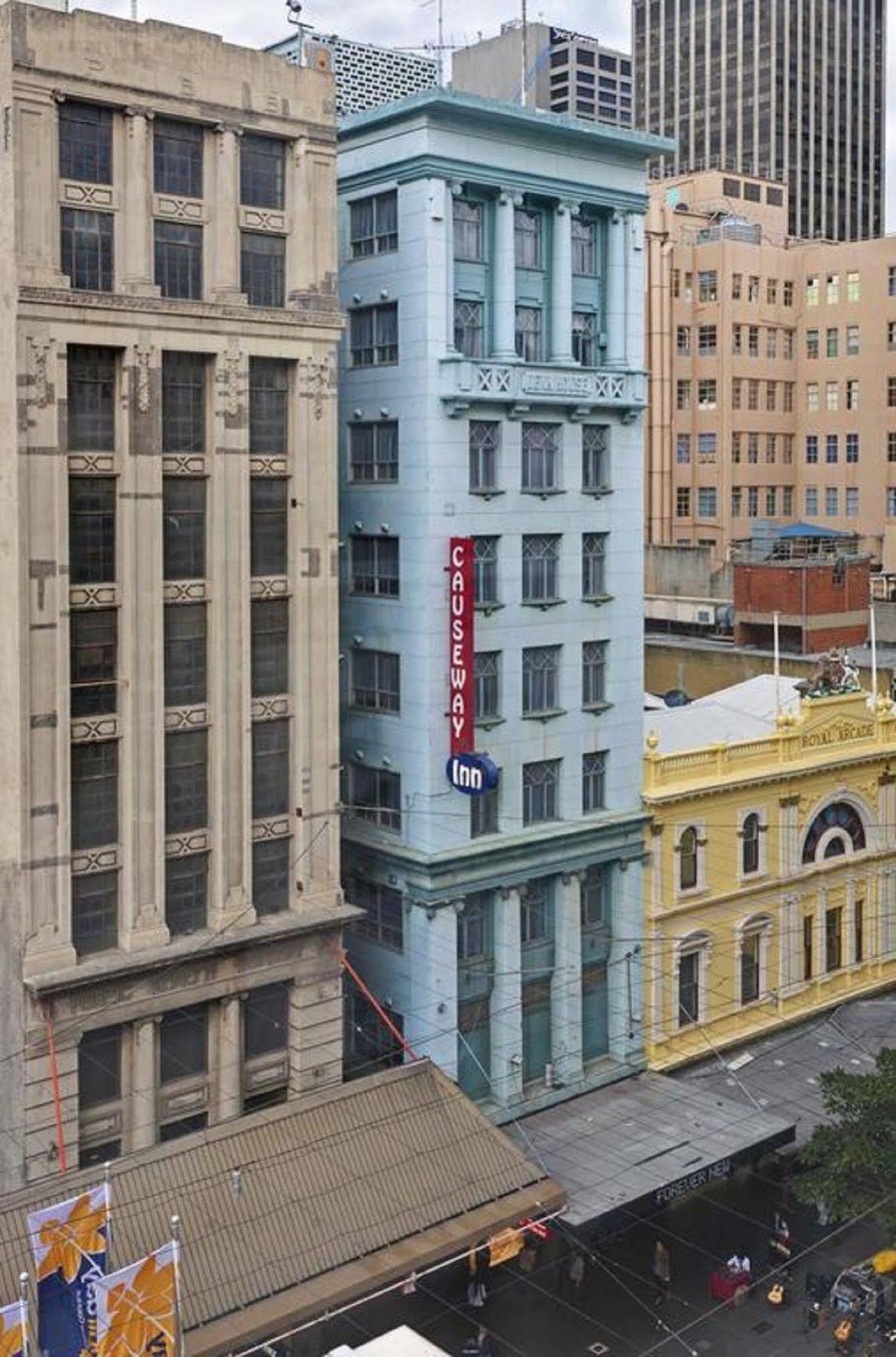 Hotel Causeway On The Mall Melbourne