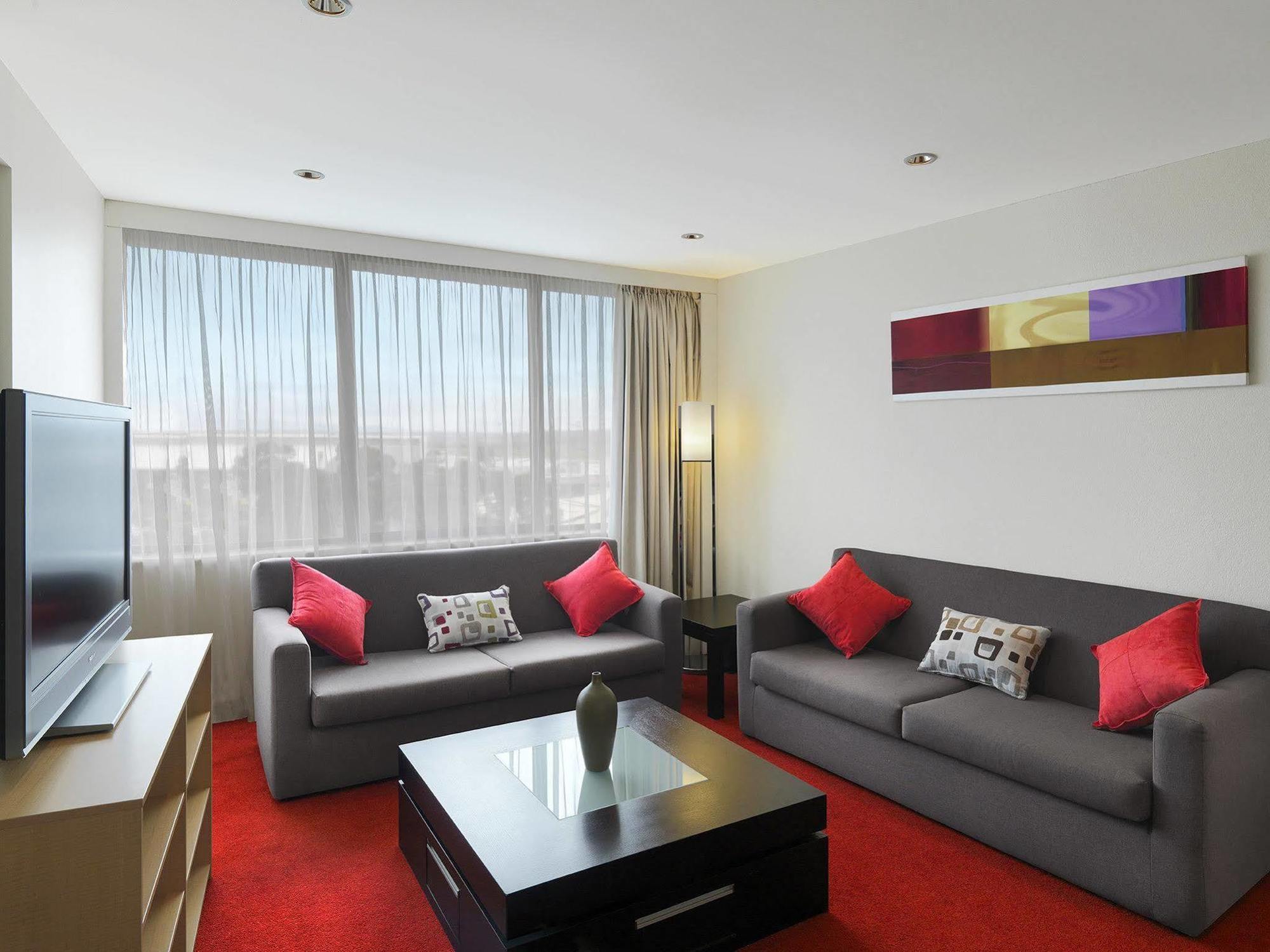 Airport By Ihg Hotel