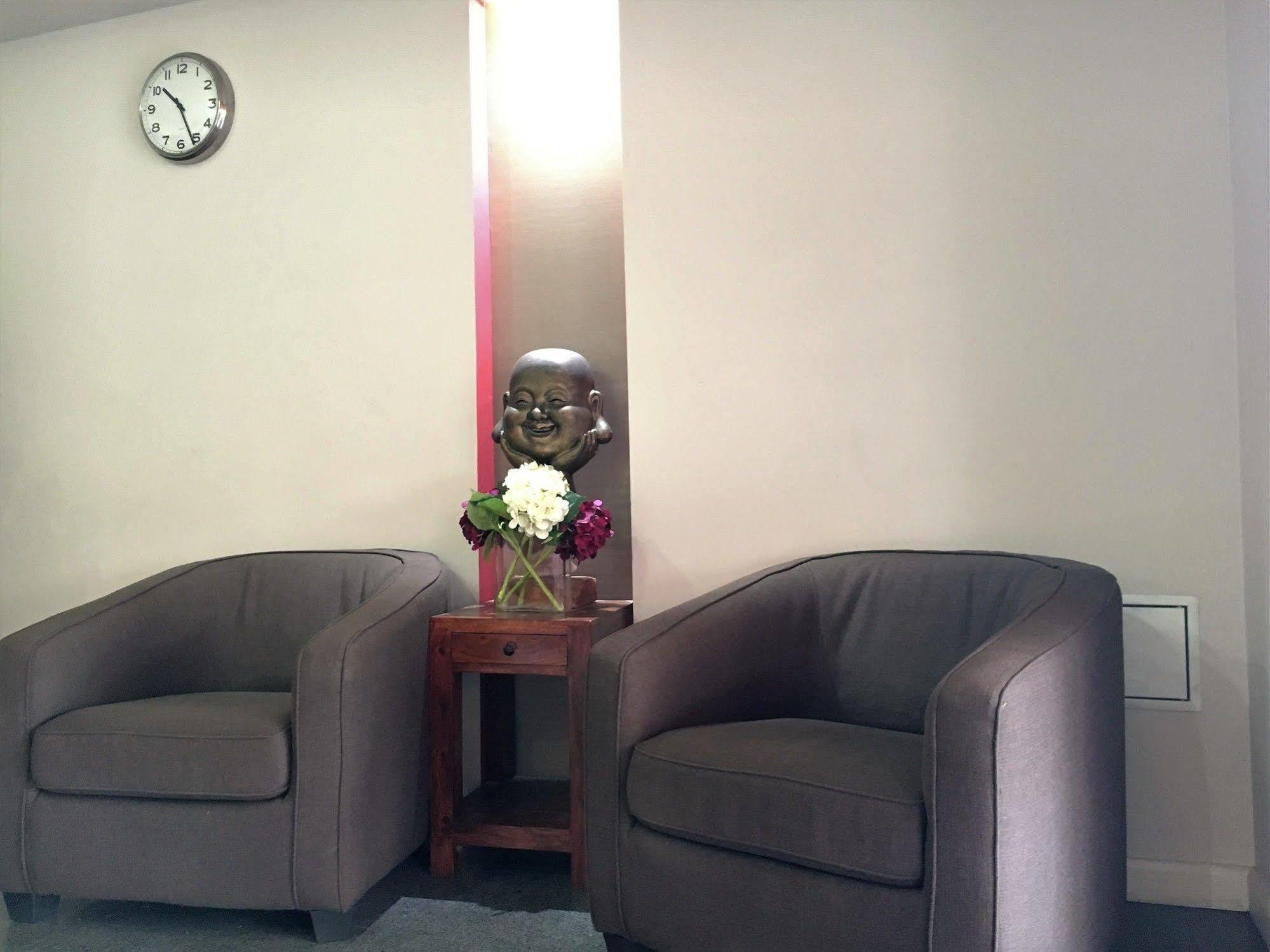 Aparthotel Carlton Lygon - Close To Uni