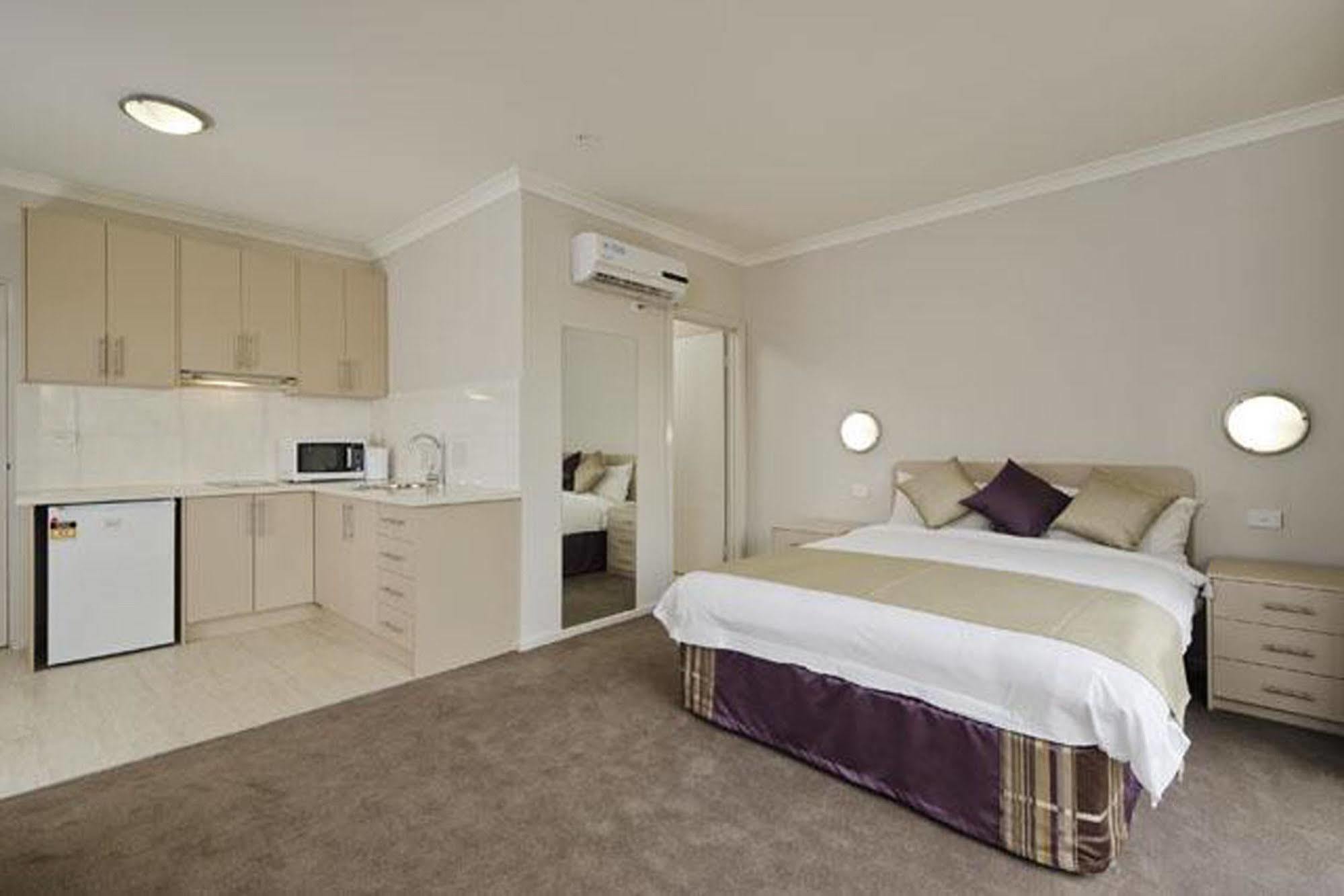 Carlton Lygon - Close To Uni Aparthotel