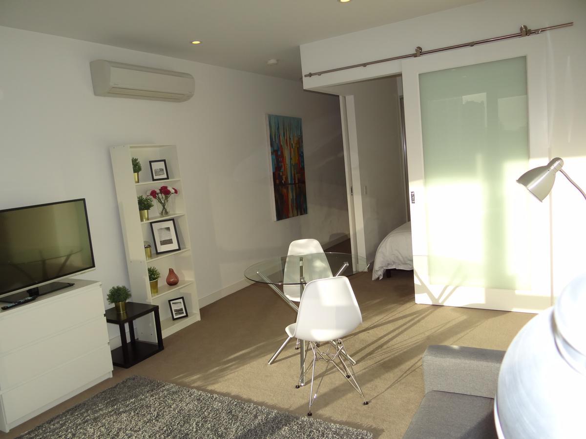 Apartment Amazing Accommodations: Vogue