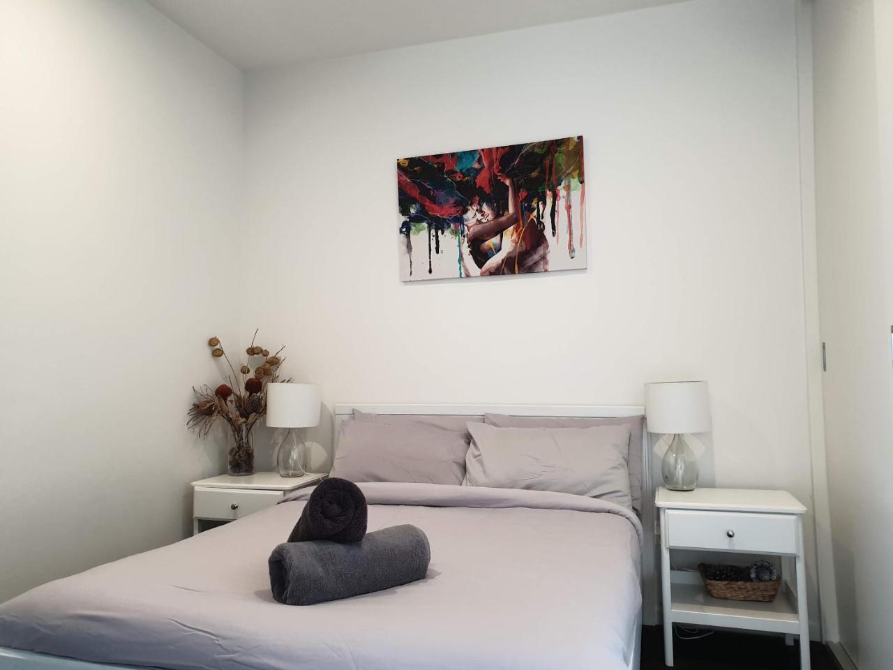Apartment Homely Getaways @ Albert Park *