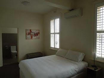 Hotel Naughtons Hotel 3*
