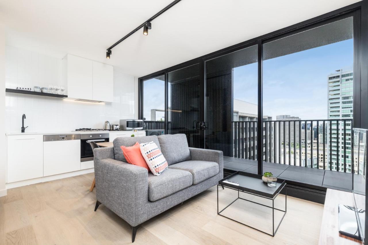 Saint Domain Aparthotel 4*