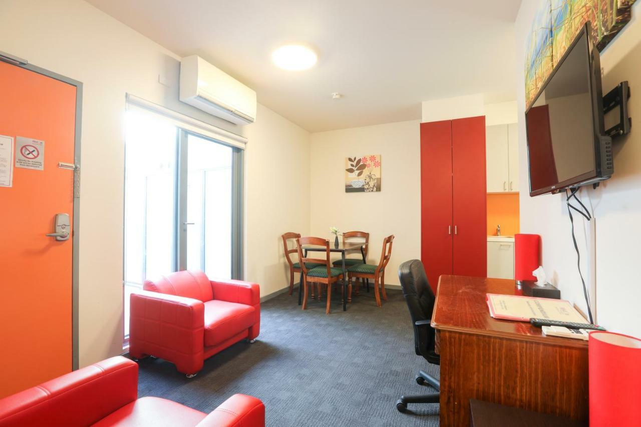 Alston Aparthotel 4*