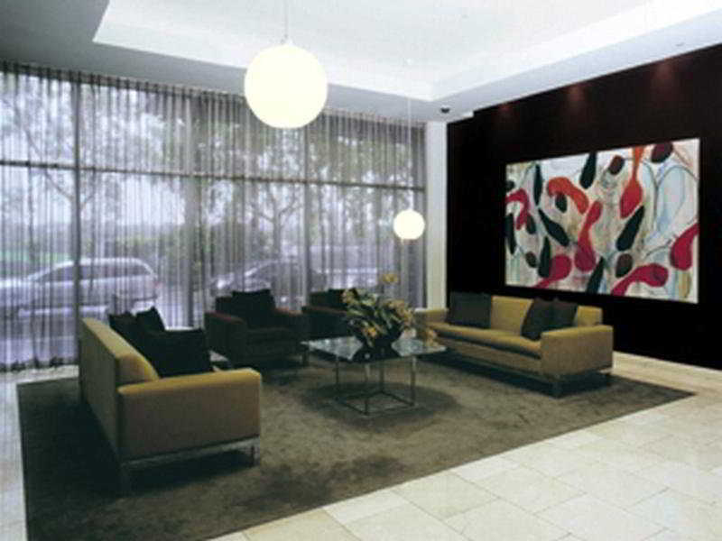 Aparthotel Adina Flinders Street