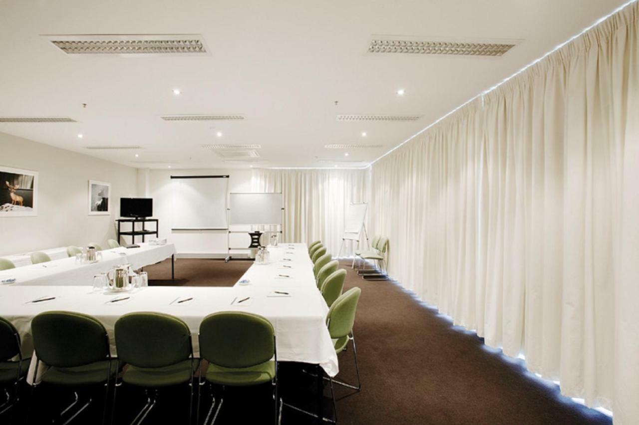 Amity Aparthotel