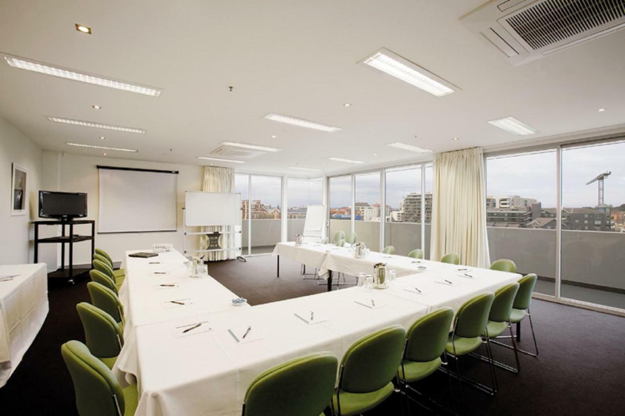 Amity Aparthotel 4*