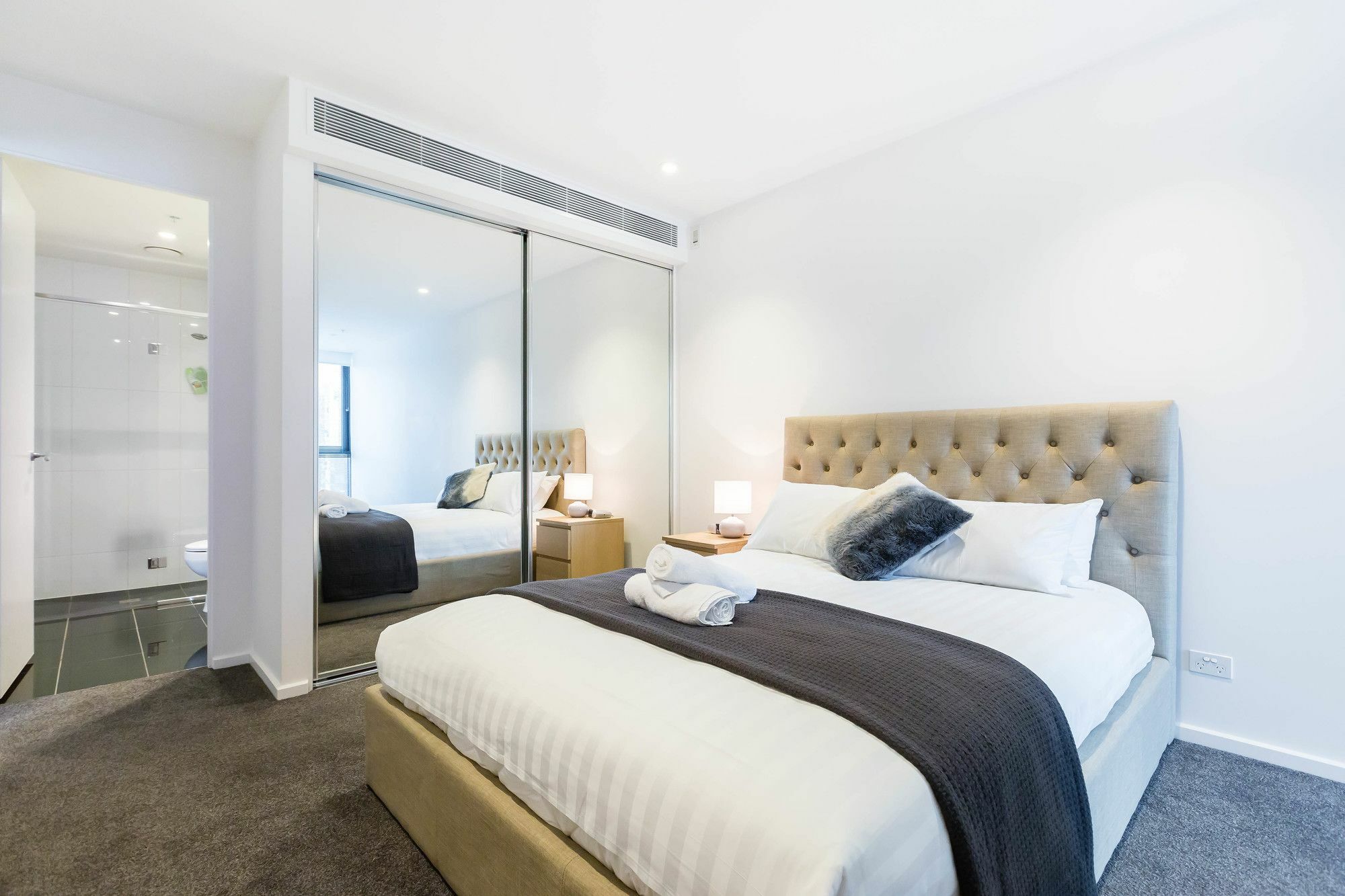 Sonya, 2bdr Southbank * Melbourne