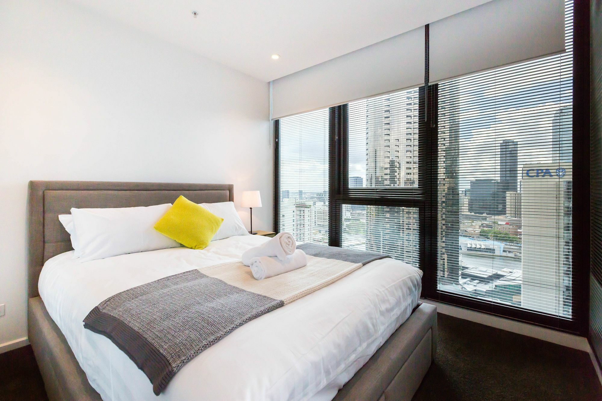 Sonya, 2bdr Southbank Apartment *