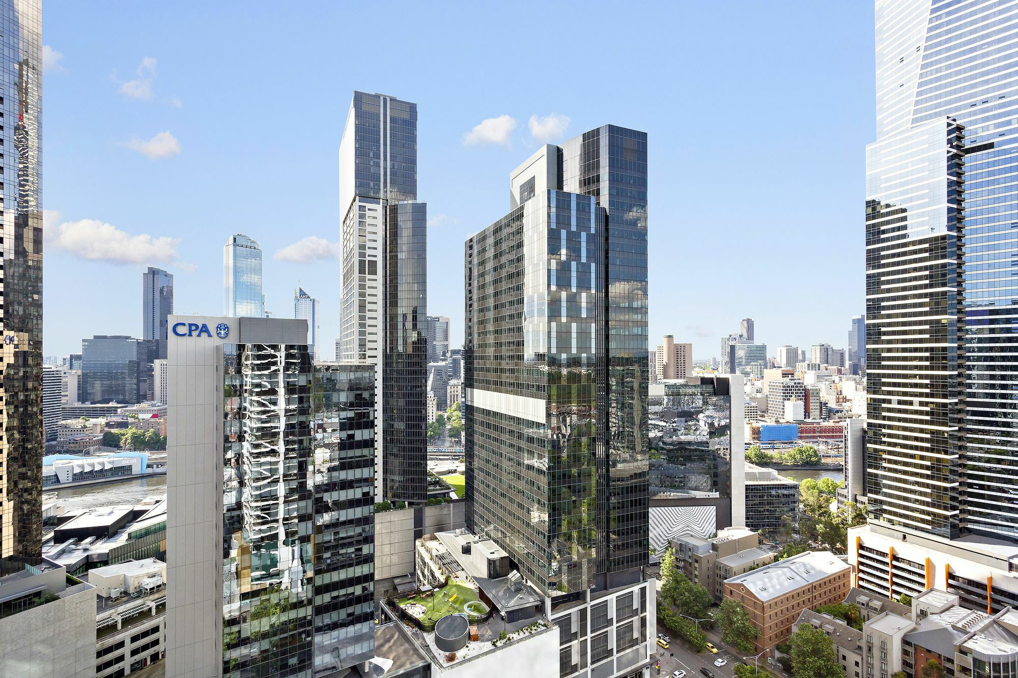 Sonya, 2bdr Southbank Apartment Melbourne