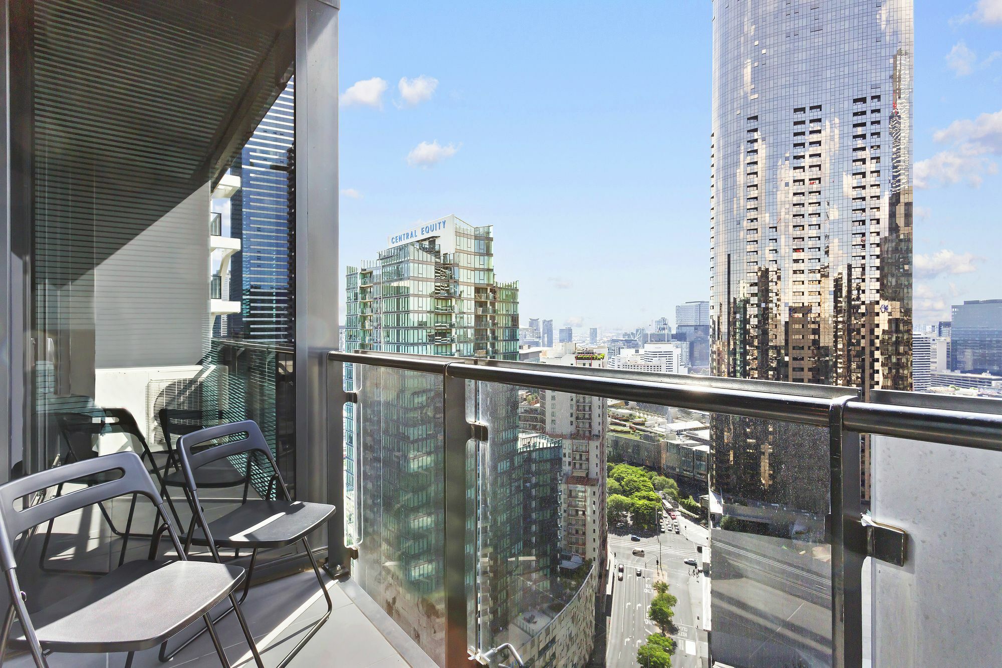 Sonya, 2bdr Southbank Apartment Melbourne