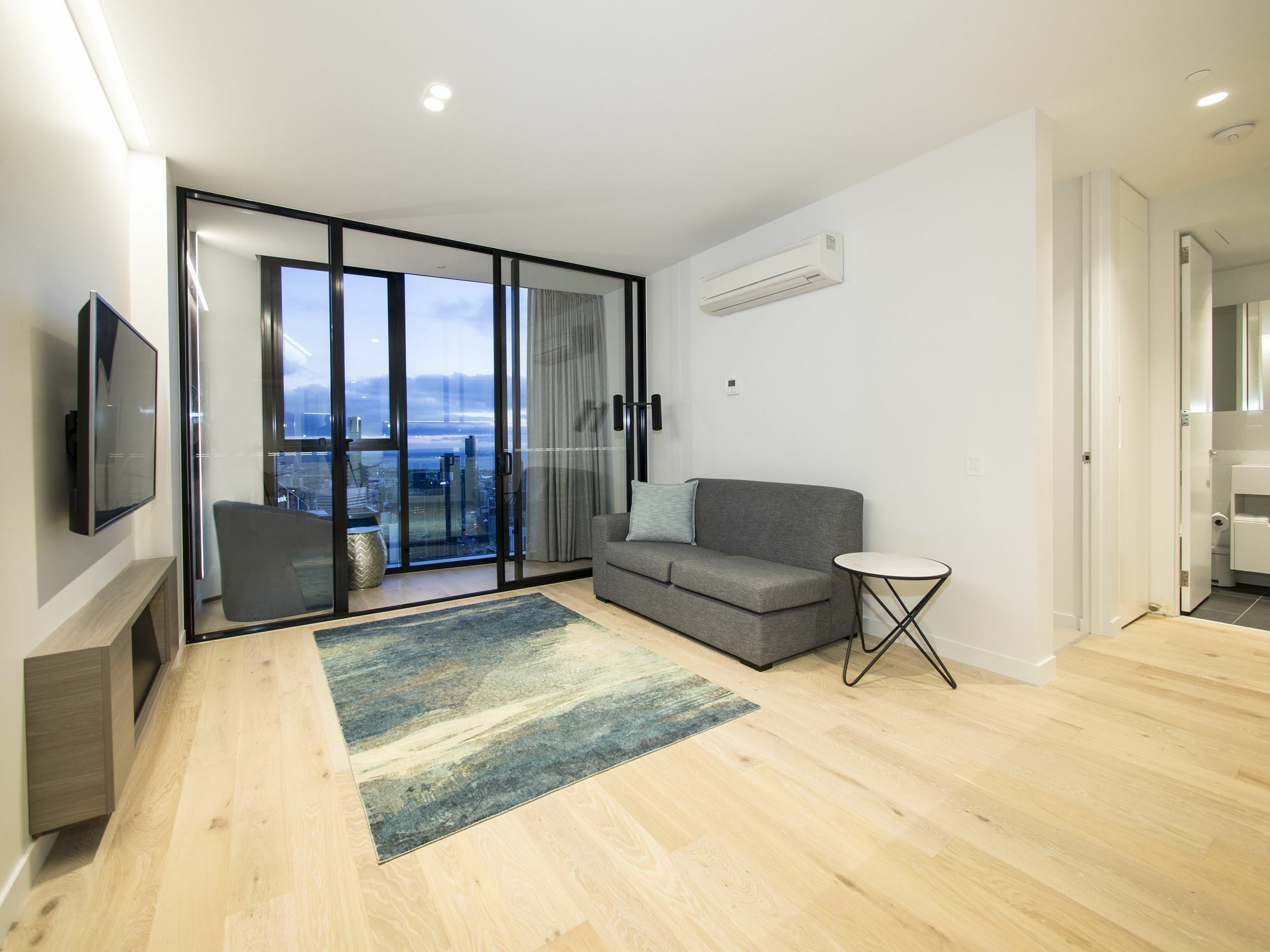 Imagine Lighthouse 4* Melbourne