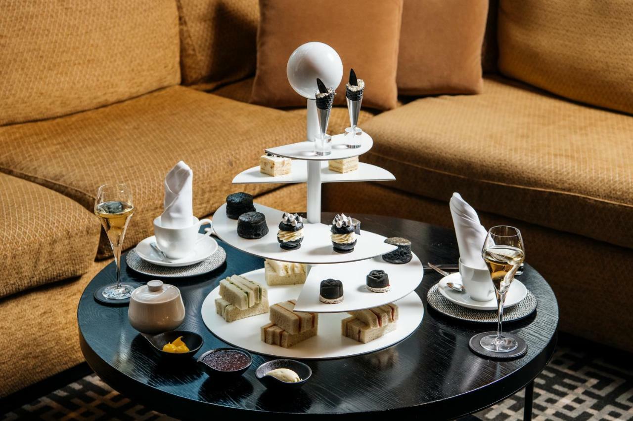 Hotel Sofitel On Collins 5*