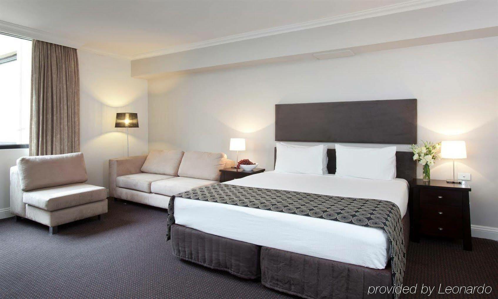 Hotel Crowne Plaza Carlton By Ihg 4*