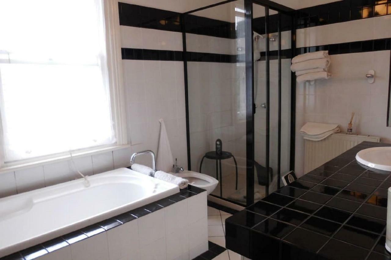 Vignacourt Richmond Hill Homestay
