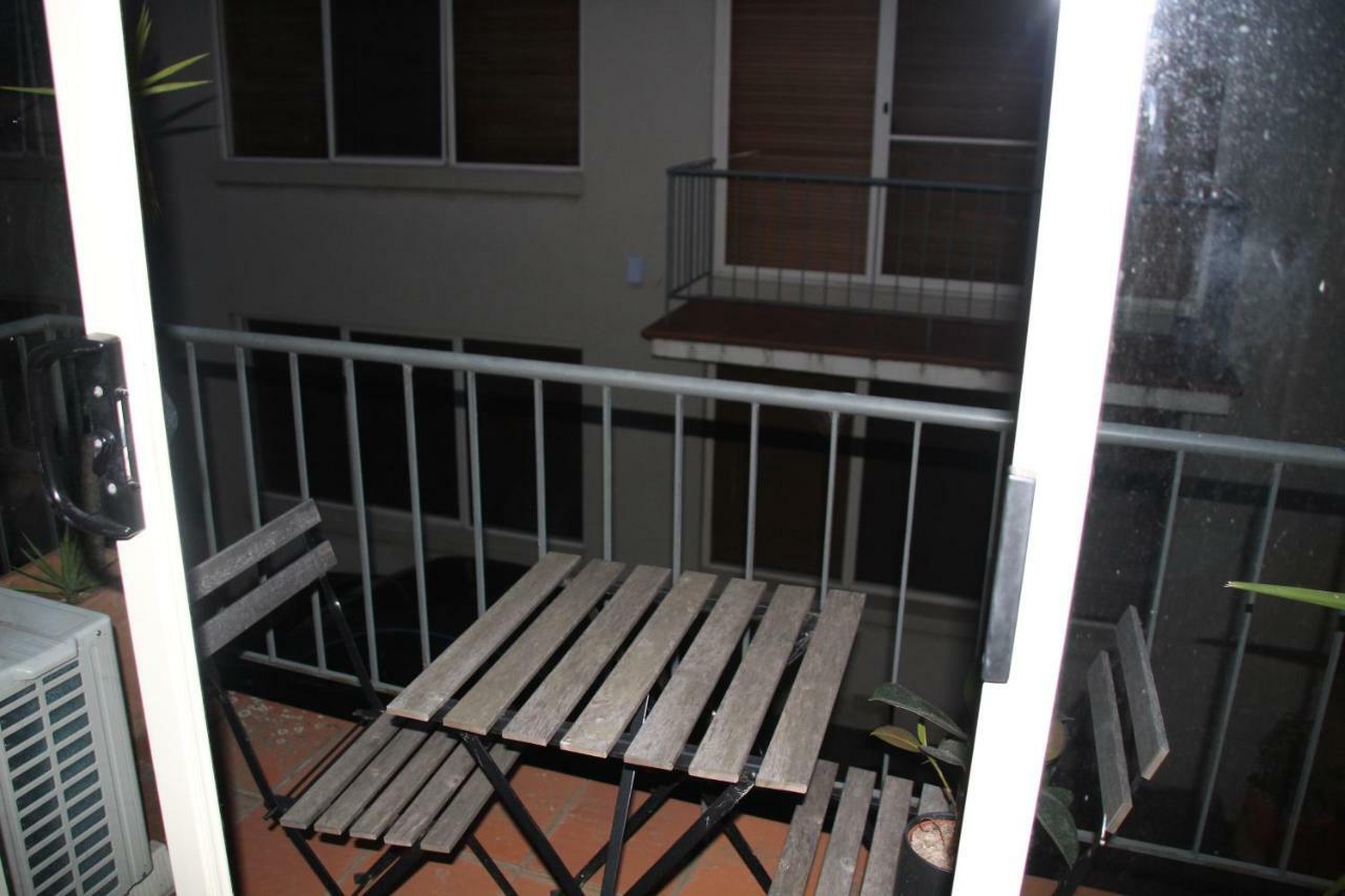 142 Hotham Street