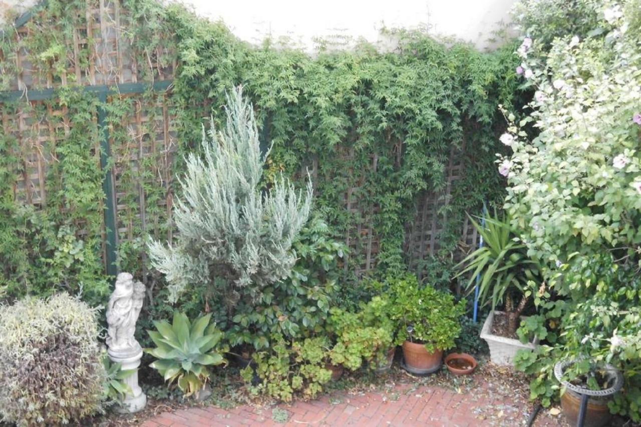 Vignacourt Richmond Hill Homestay *