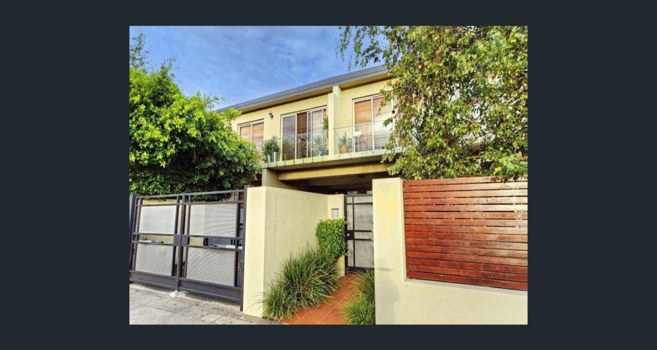 142 Hotham Street Melbourne