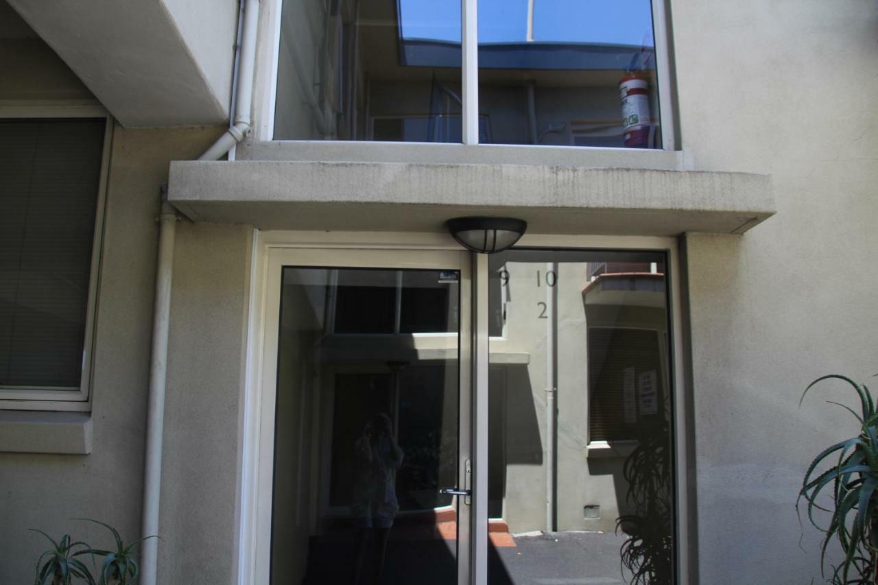 142 Hotham Street *