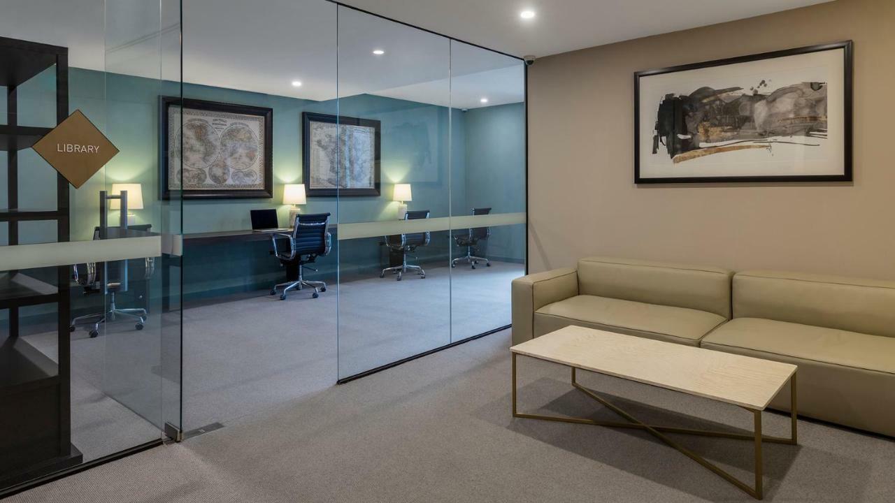 Aparthotel Avani Residences 4*