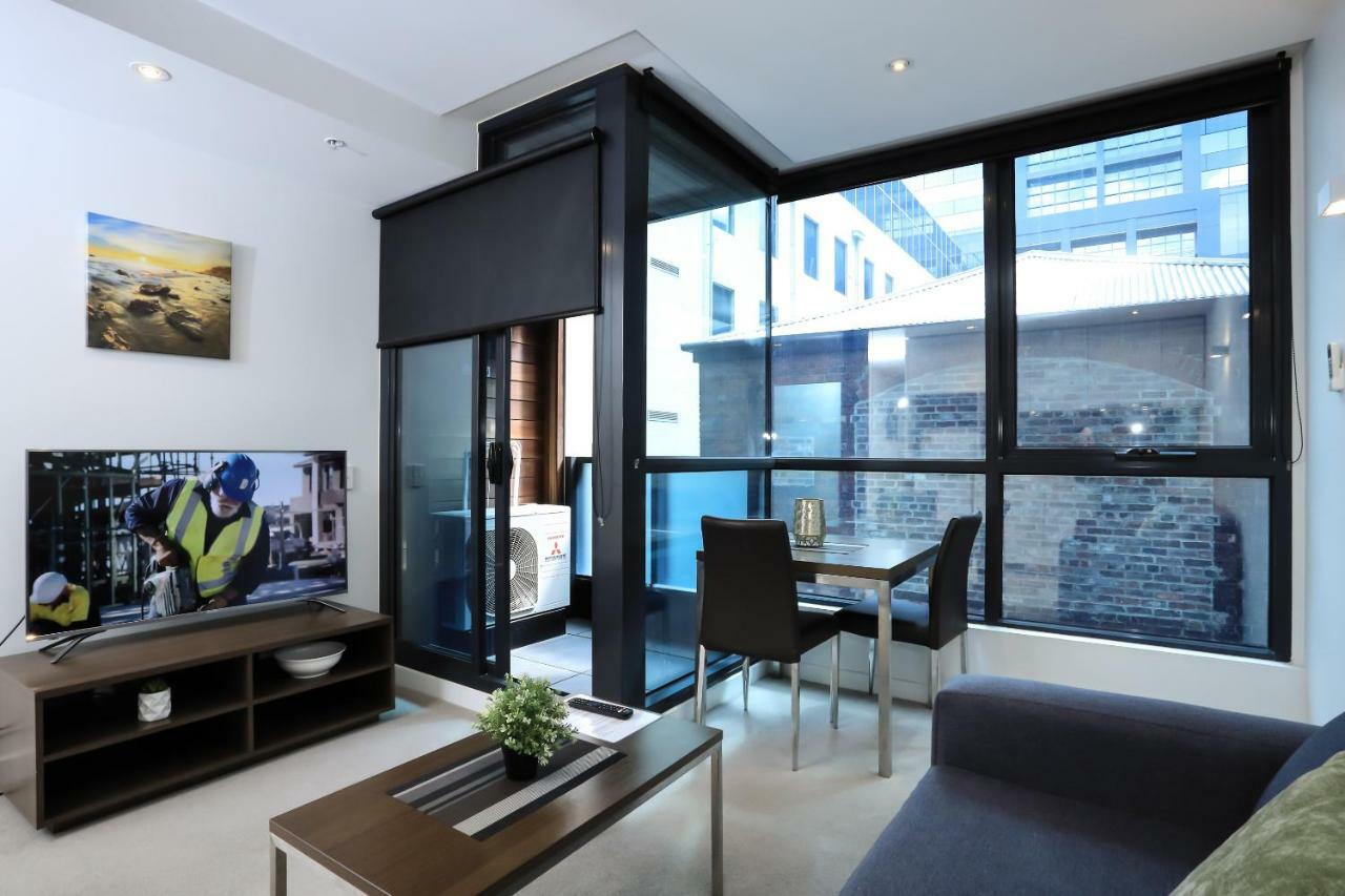 Flinders Street Apartment Melbourne