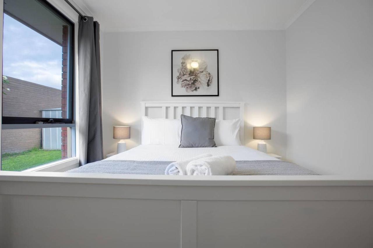 Quiet & Peaceful 3bed2bath @keilor Downs Holiday home Melbourne