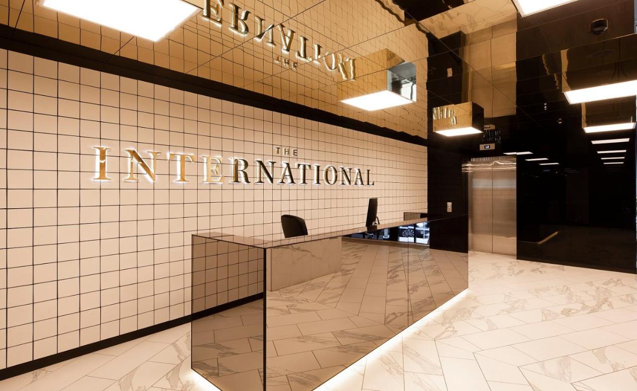 Hotel Crown Boutique S Collection Melbourne