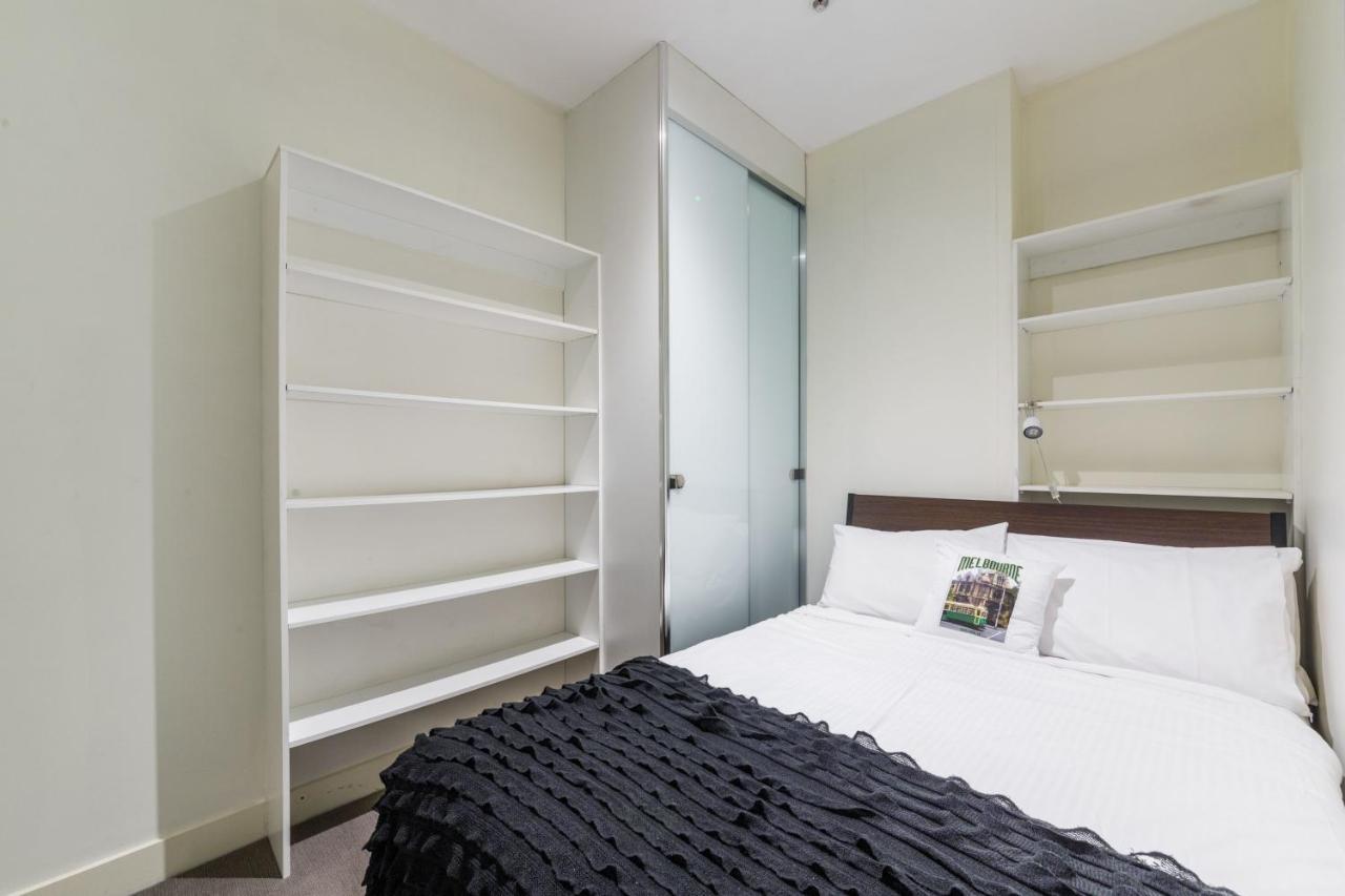 Tram Stop 5 - Stylish 2 Bedroom In Downtown *