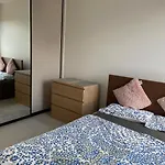 Riviera House - Accomodation Near City