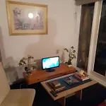 Beachside Harbour Apartment