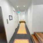 Melbourne City Central Apartment - 296