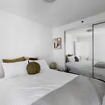 \'The Skyforest\' An Elegant Urban Oasis