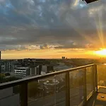 Spectacular Views From The Heart Of Southbank!