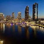 River Views 2B2B Free Parking