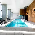 A Chic 2Br Home Near Southern Cross City Views