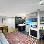 Garden Oasis In The Heart Of Fitzroy