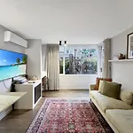 Garden Oasis In The Heart Of Fitzroy