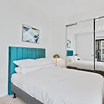 Level 35 Australia 108 Luxury Building - Sleeps 4