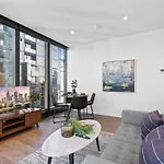 Level 35 Australia 108 Luxury Building - Sleeps 4