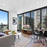 Level 35 Australia 108 Luxury Building - Sleeps 4